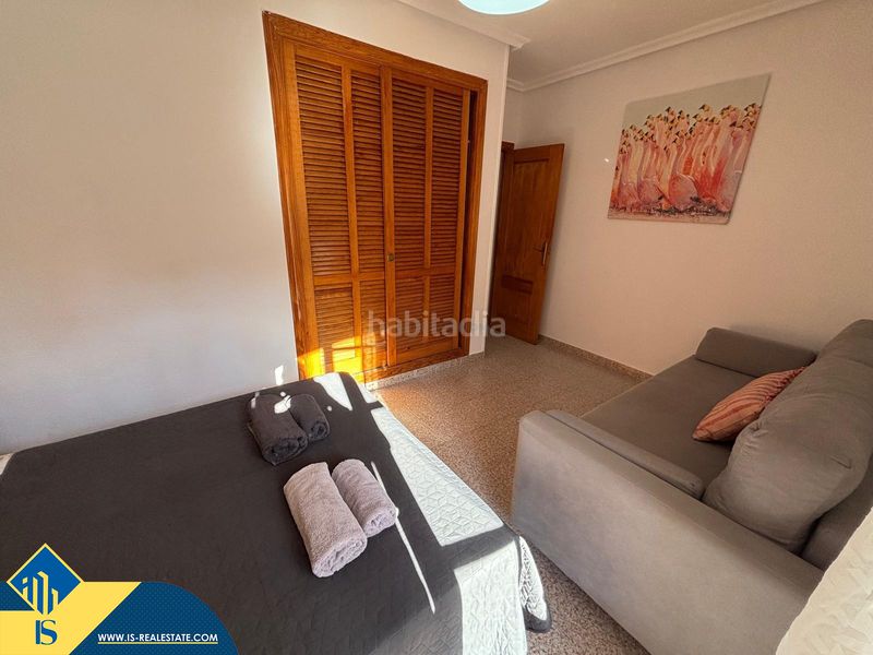 Foto 56aa7766-6b01-4126-a939-5a7d23325a27. Pis amb piscina a Zona Playa de los Locos Torrevieja