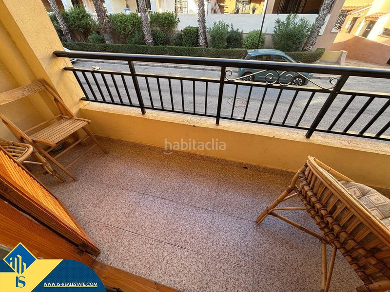 Foto cf9a1bc8-4410-4b86-a001-cc2effe2a7d9. Pis amb piscina a Zona Playa de los Locos Torrevieja