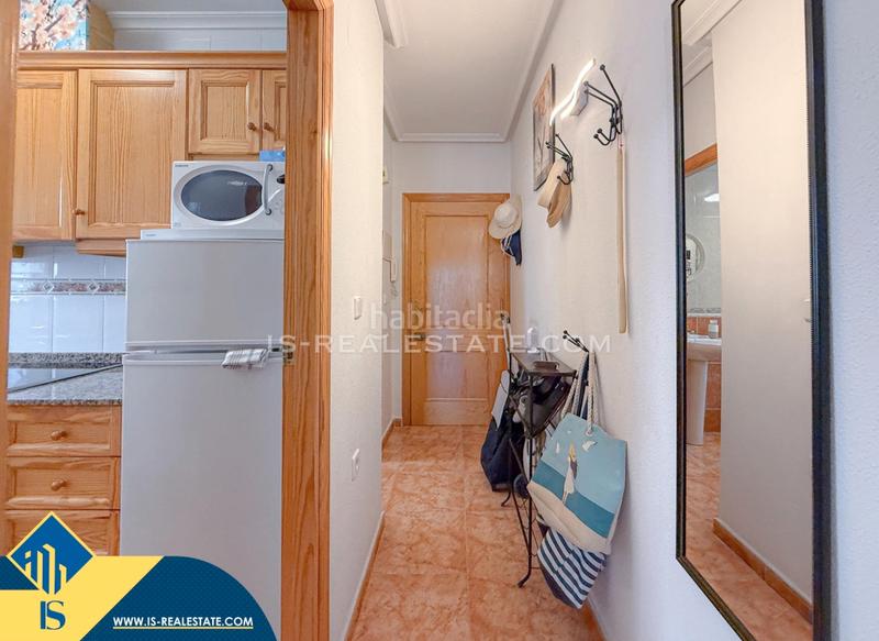 Foto 44c22b84-a1c6-4b9e-902f-8951f3b7aa18. Apartament amb calefacció piscina a Antonio Machado Torrevieja