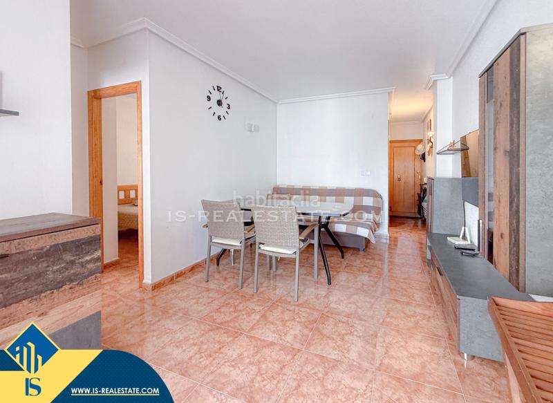 Foto 94883fd8-4bc6-407f-bf54-df424b28d454. Apartament amb calefacció piscina a Antonio Machado Torrevieja