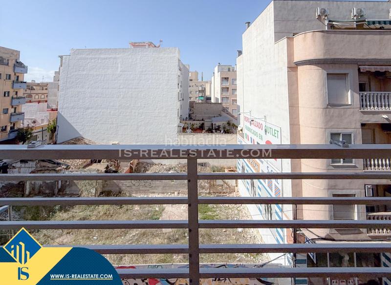 Foto eaa7c2e5-bd8e-4a3b-a39f-0a230a95dad3. Apartament amb calefacció piscina a Antonio Machado Torrevieja