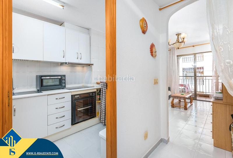 Foto d672b126-879b-4eb5-9927-4e9a7136b942. Apartment with heating pool in Parque de las Naciones Torrevieja