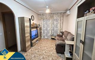 Apartamento en Antonio Machado. Apartamento con terraza, en la provincia de alicante, en la ciud
