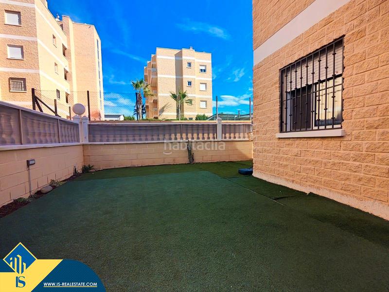 Foto dc6ba387-10cc-40aa-8427-4e9104b78d6e. Piso apartamento con piscina comunitaria, en la provincia de alicante, ciudad , distrito de la mata. 2 habitaciones | 79 m en Torrevieja