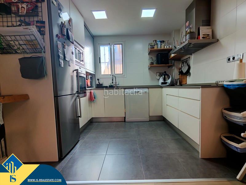 Foto f30a8f20-8704-46a5-8f02-3a831a54ab41. Piso apartamento con piscina comunitaria, en la provincia de alicante, ciudad , distrito de la mata. 2 habitaciones | 79 m en Torrevieja