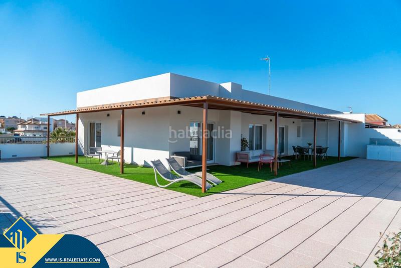 Foto 73a05972-bdcd-40c5-ba41-b61bec1985da. Penthouse in La Regia Orihuela