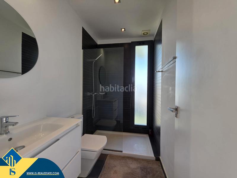 Foto 2590b5f0-d3a1-4e23-9183-9a7c7fa154b2. Xalet amb aparcament a Villamartín-Las Filipinas Orihuela