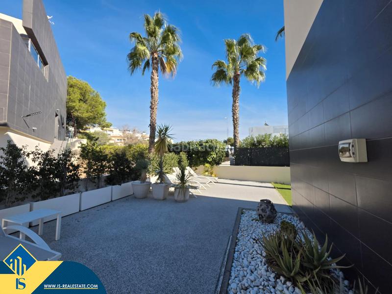 Foto 76e85886-f008-4dde-9061-37405d666497. Xalet amb aparcament a Villamartín-Las Filipinas Orihuela