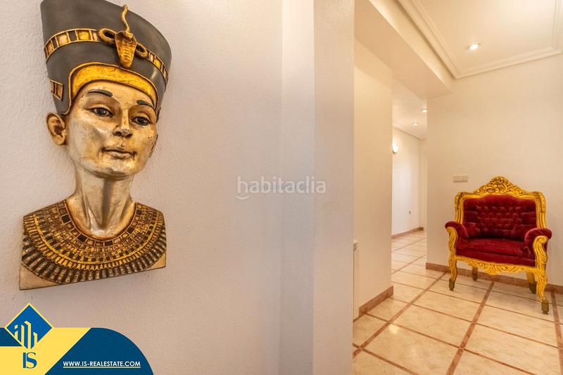 Foto 1093d6a9-7e0f-4b75-9a83-fd878d1e34bd. Chalet con parcheggio piscina in Zona Carrefour - Urbanizaciones Torrevieja