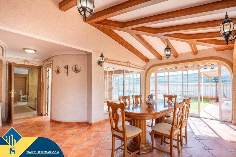 Foto 225b9027-afa2-40f7-b853-61c4310c0c76. Chalet con parcheggio piscina in Zona Carrefour - Urbanizaciones Torrevieja