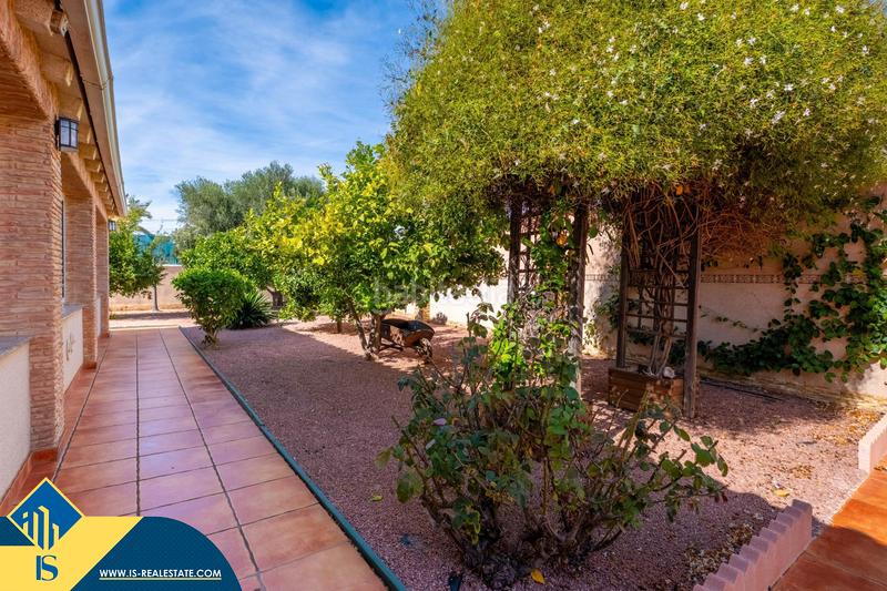 Foto 48e6f237-460f-425a-a885-f95a029ceec5. Chalet con parcheggio piscina in Zona Carrefour - Urbanizaciones Torrevieja