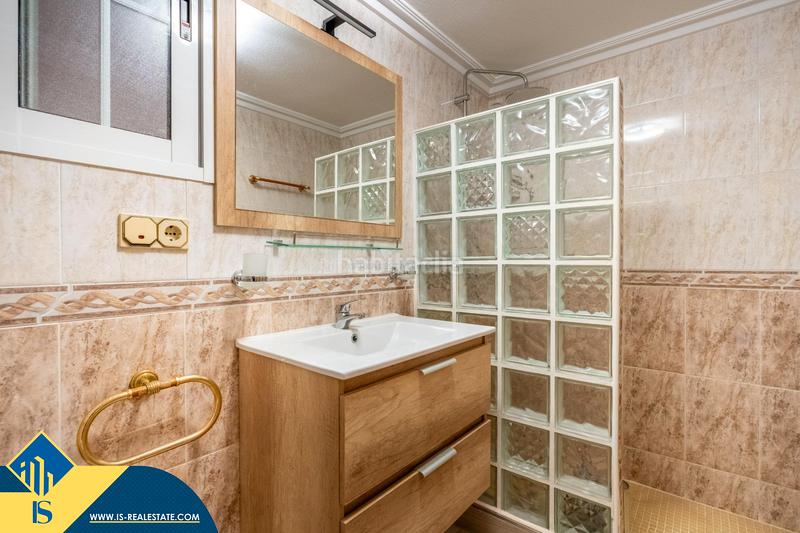 Foto 96f05fb1-e138-4733-9037-7431f5bef2eb. Chalet con parcheggio piscina in Zona Carrefour - Urbanizaciones Torrevieja