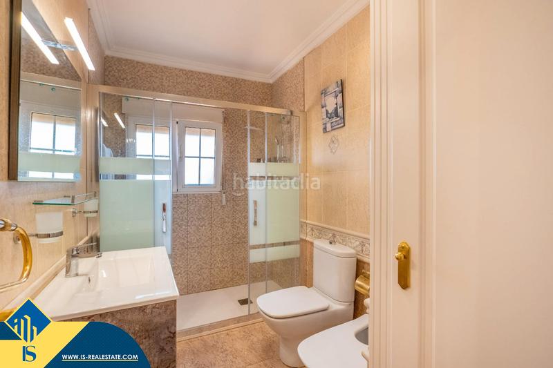 Foto d7860c3f-9a12-4c8a-a7c9-a3a5b75768d5. Chalet con parcheggio piscina in Zona Carrefour - Urbanizaciones Torrevieja