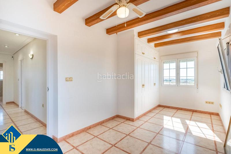 Foto e2a31b4b-c95e-466d-813c-01b6725149d9. Chalet con parcheggio piscina in Zona Carrefour - Urbanizaciones Torrevieja