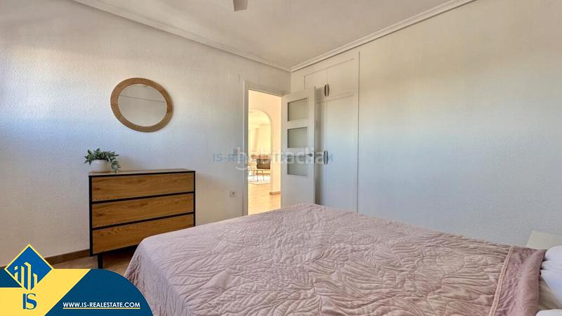 Foto 8a4ceef5-e5b7-46d2-8299-c1d5c73f1c30. Attico con parcheggio in Punta Prima Torrevieja