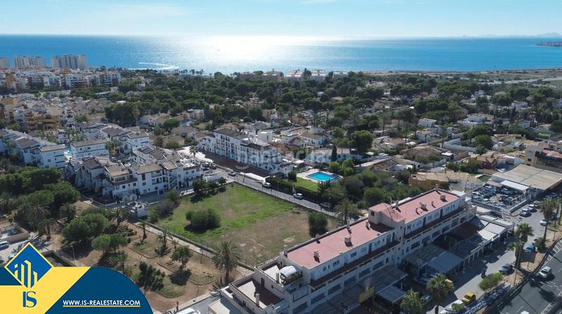 Foto bae7ee59-30ca-4257-9c2f-4e6a0f794db4. Attico con parcheggio in Punta Prima Torrevieja