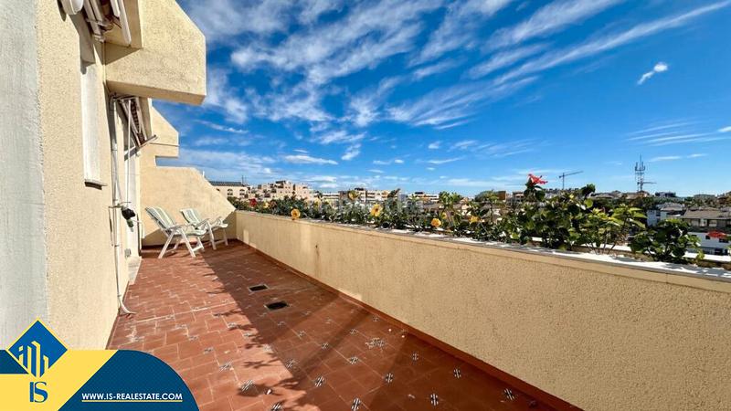 Foto e852bbd9-deb8-4592-82d0-55fe34efb40c. Attico con parcheggio in Punta Prima Torrevieja