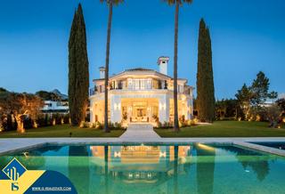 Xalet a La Dama de Noche - La Alzambra. Villa renovada con piscina privada, en la provincia de málaga, e