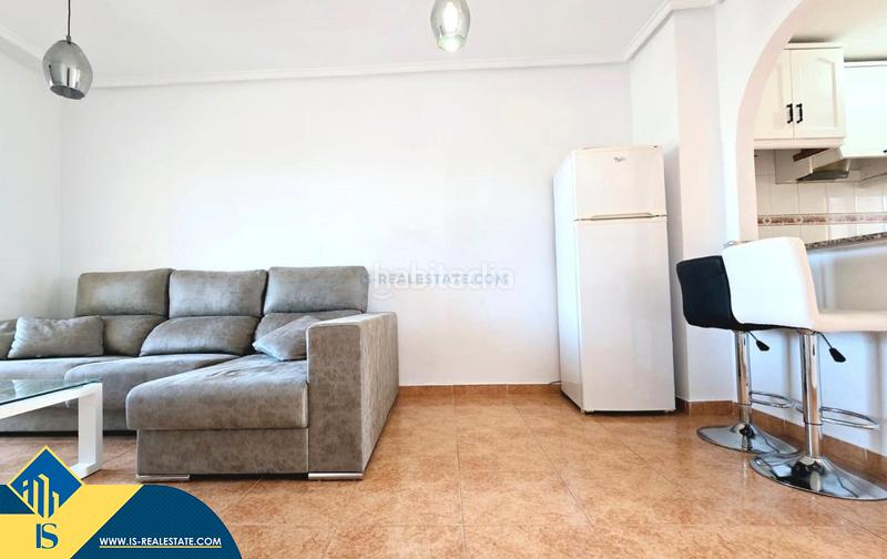 Foto 4c637187-f32e-445c-a26e-d49e4bd5a3c4. Apartament amb calefacció piscina a Antonio Machado Torrevieja