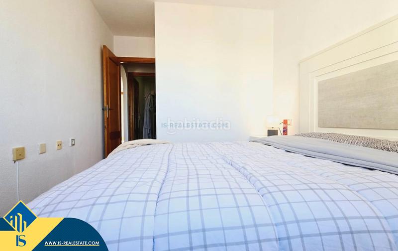 Foto 5777f1ec-0180-4f3e-ab5e-8701bf796330. Apartament amb calefacció piscina a Antonio Machado Torrevieja