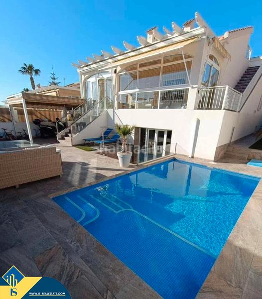 Foto 64d92fde-0ddb-469d-9c7b-d43851c1d98f. Flat with parking in La Florida Orihuela