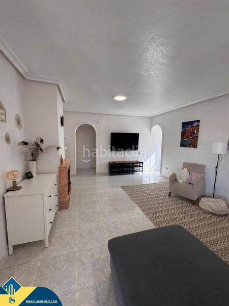 Foto fad0704e-a580-4b49-bca0-c2d16ec3f1b2. Flat with parking in La Florida Orihuela