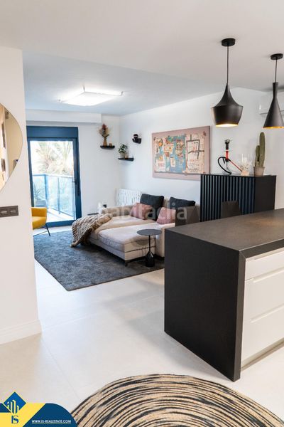 Foto b1ac68df-38bf-4799-916b-61babfa74558. Pis amb piscina a La Veleta Torrevieja