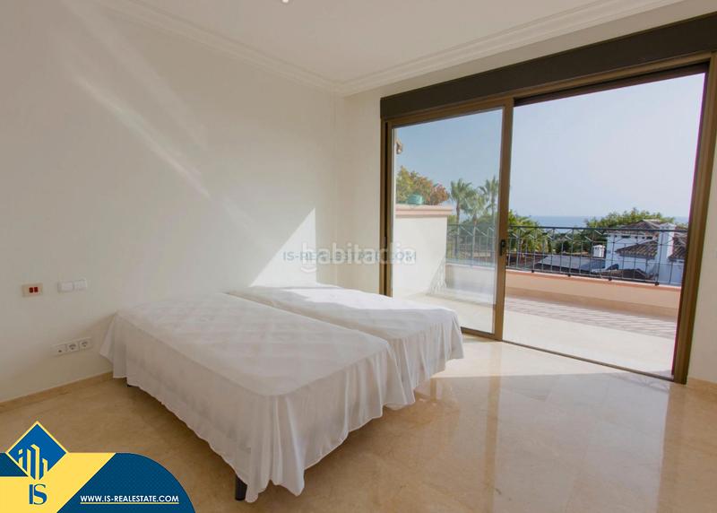 Foto 1d60011f-659c-4e7c-9de1-0d53a5667ae7. Dúplex amb calefacció aparcament piscina a Río Real Marbella