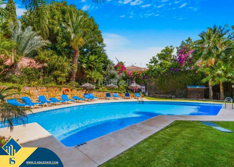 Foto 360a9c62-aaae-401b-b267-7aab13c763f6. Dúplex amb calefacció aparcament piscina a Río Real Marbella