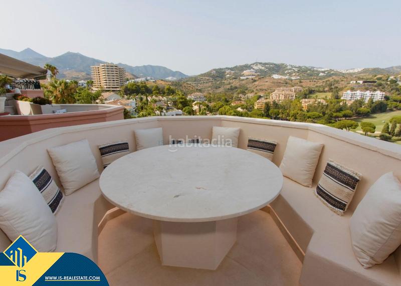 Foto dfffcd1b-1e54-4ef6-a8ac-2549514d2841. Dúplex amb calefacció aparcament piscina a Río Real Marbella