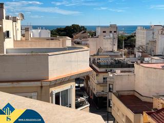 Penthouse in Pueblo. Penthouse apartamento con terraza, en la provincia de alicante,
