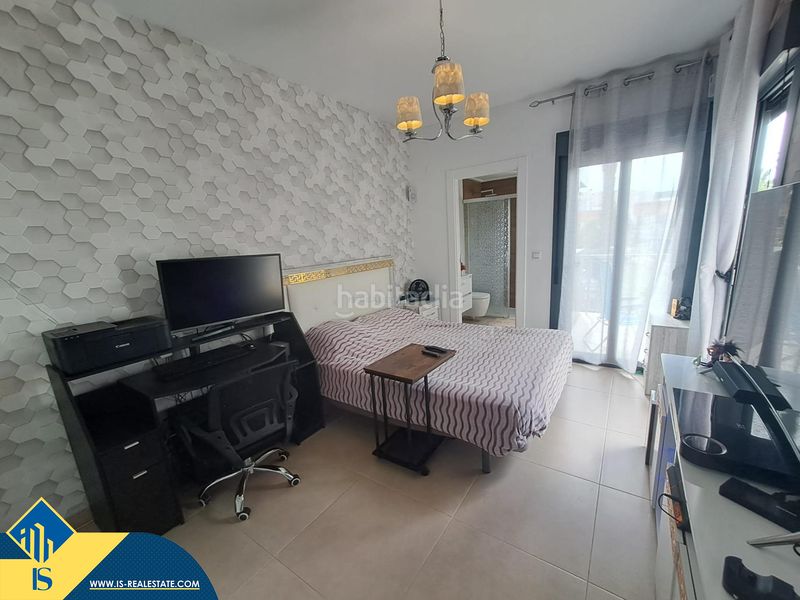 Foto 2ebbd3d5-0c63-4758-9546-a58be1daf35c. Casa amb aparcament a Lomas de Cabo Roig - Los Dolses Orihuela