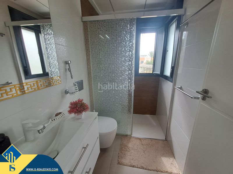Foto 8cb8f522-c7fc-4f3b-b2ec-f0ffe840b8a8. Casa amb aparcament a Lomas de Cabo Roig - Los Dolses Orihuela