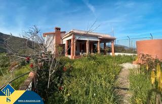 Casa en Playa Bajadilla - Puertos. Casa con piscina privada, en la provincia de málaga, en la ciuda