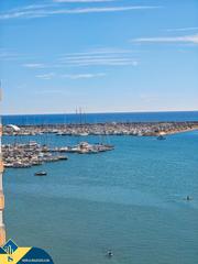 Pis a El Acequión. Apartamento con terraza, en la provincia de alicante, en torrevi