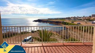 Etagenwohnung in Zona los Frutales. Apartamento para reformar en la provincia de alicante, en torrev