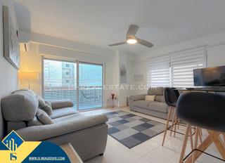 Apartament a Zona Playa del Cura. Apartamento renovado con terraza, en la provincia de alicante, e