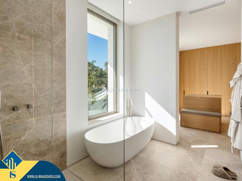 Foto 1d0bad45-f662-4ad2-8a65-8ffdd01033db. Xalet amb calefacció aparcament piscina a Aloha Marbella