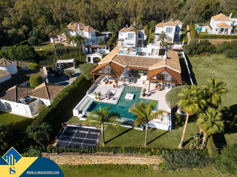 Foto 8b707999-58e2-4c7a-9cb9-bcf8877041d7. Xalet amb calefacció aparcament piscina a Aloha Marbella