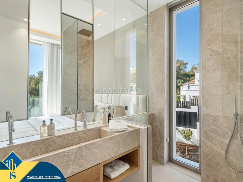 Foto c68ec937-9308-4e3e-a3c6-f9a245fa51d9. Xalet amb calefacció aparcament piscina a Aloha Marbella