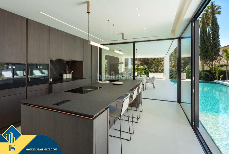 Foto 8d6f6605-6e0d-45b0-82d8-de965008cbad. Xalet amb calefacció aparcament piscina a Los Naranjos Marbella