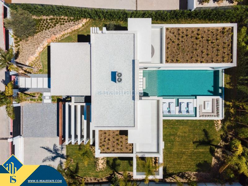 Foto 92610181-f2d2-49cf-abd3-1f80705b5b24. Xalet amb calefacció aparcament piscina a Los Naranjos Marbella