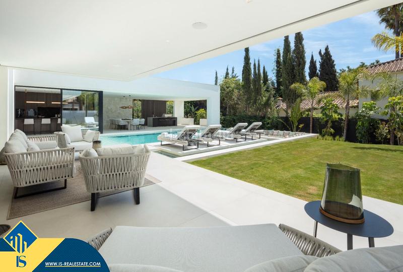 Foto 9d16323f-3dab-4ce1-bbc9-865b4d013ce9. Xalet amb calefacció aparcament piscina a Los Naranjos Marbella