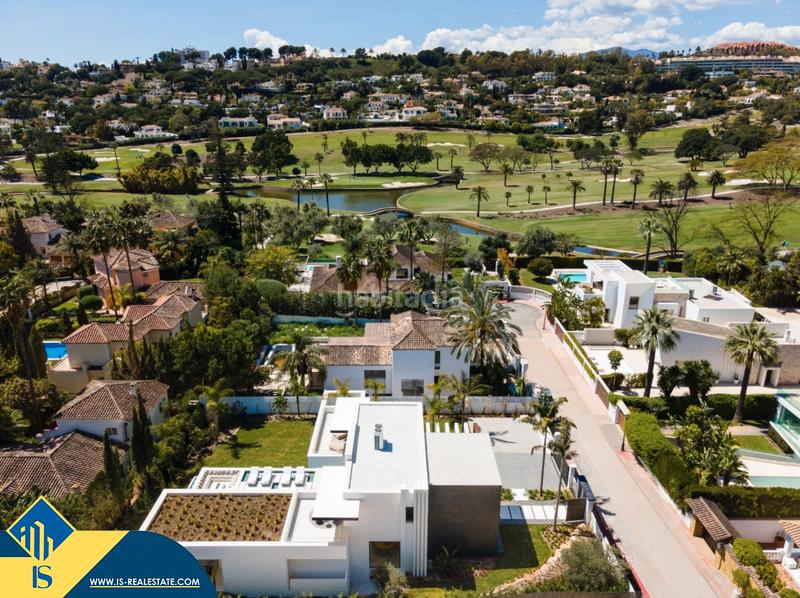 Foto a7781159-1367-4772-b550-a2ed366337cb. Xalet amb calefacció aparcament piscina a Los Naranjos Marbella