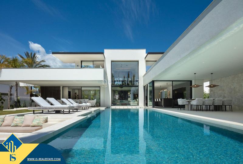 Foto b597f68a-9474-4388-89bd-e57243d33794. Xalet amb calefacció aparcament piscina a Los Naranjos Marbella