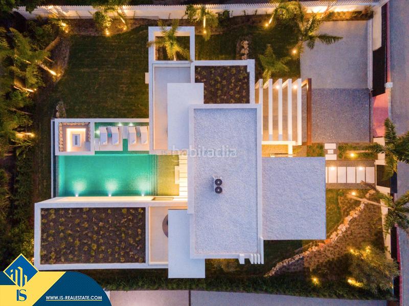 Foto e6233933-8eaa-4459-b58d-4f060353d525. Xalet amb calefacció aparcament piscina a Los Naranjos Marbella