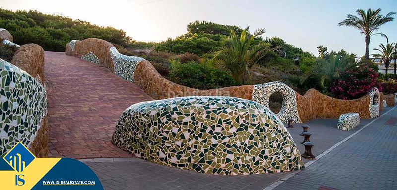 Foto 146fe17e-322c-4457-b426-76d13d00dedd. Pis amb aparcament piscina a Pueblo Guardamar del Segura