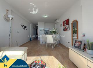 Attique à Miramar - Torre del Moro. Ático reformado cerca del mar, en la provincia de alicante, en l