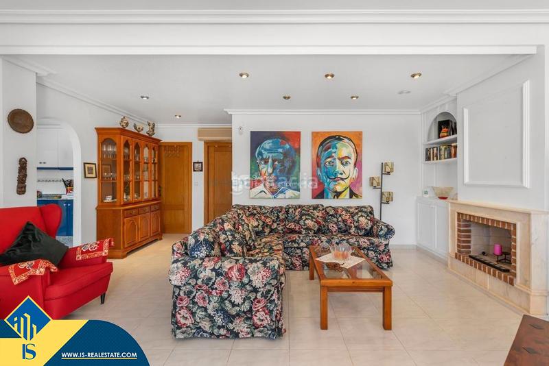 Foto 89f89216-e4f4-46eb-9a57-e6cc0402a800. Chalet with parking pool in La Zenia Orihuela