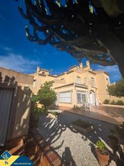 Chalet in Aguas Nuevas. Casa adosada con terraza, en la provincia de alicante, en torrev